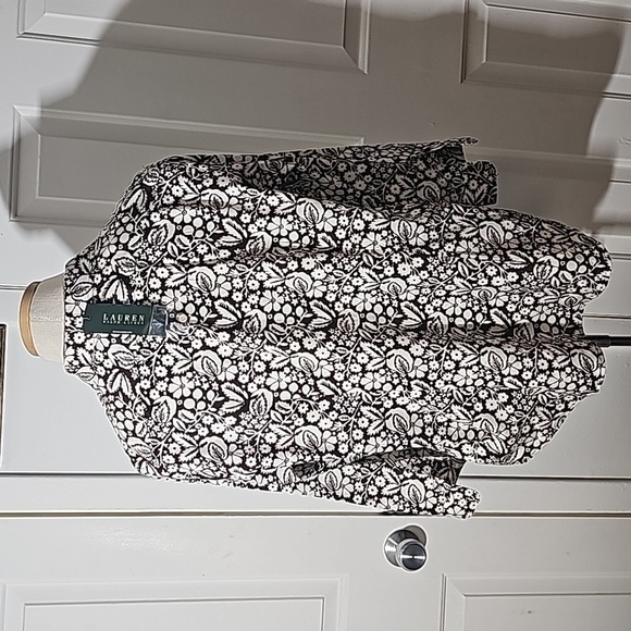 RALPH LAUREN, NWT brown tropical print women's button-down blouse. Size XL - Picture 5 of 12